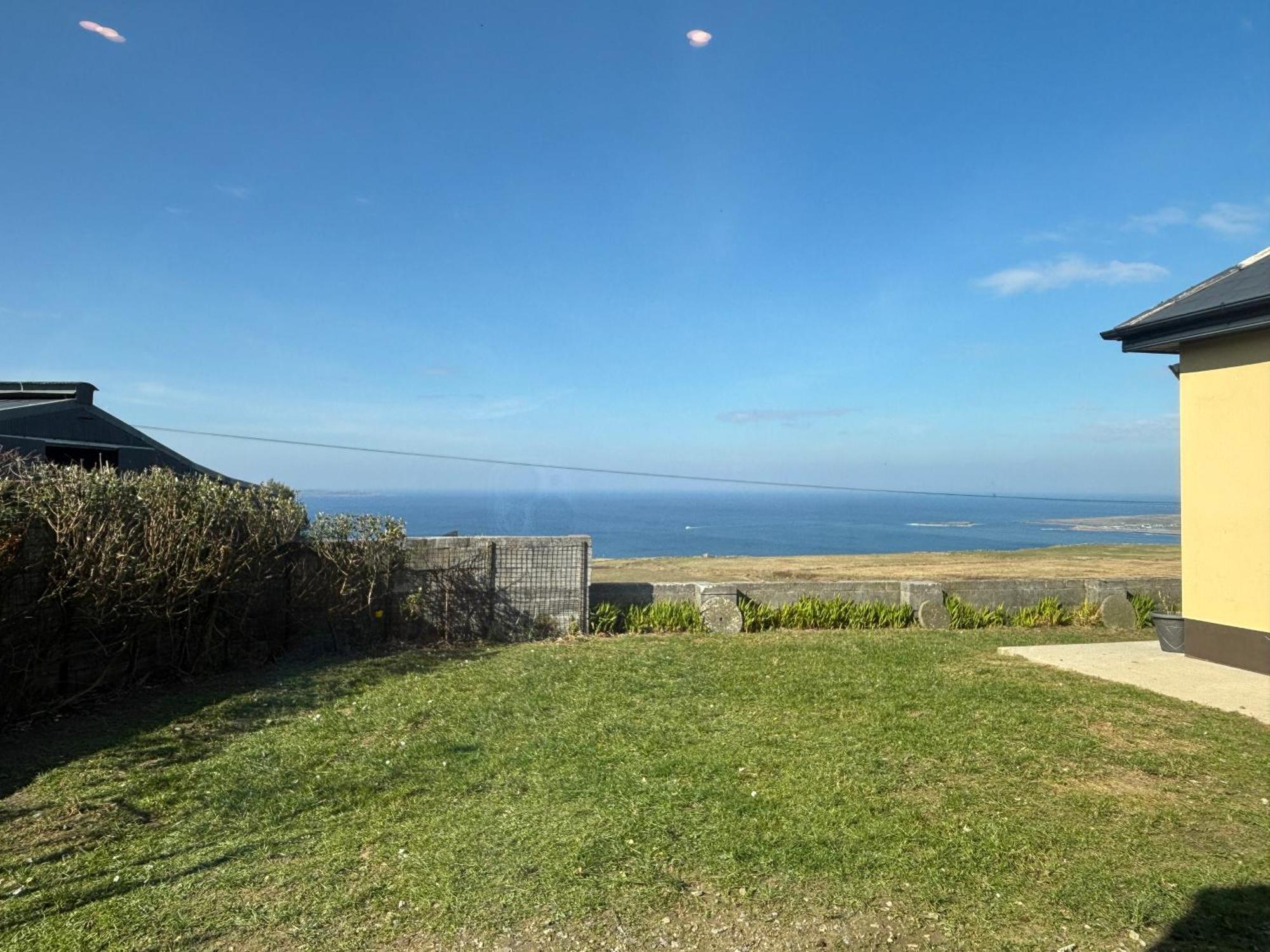 Ocean View Guestrooms Doolin Cameră foto